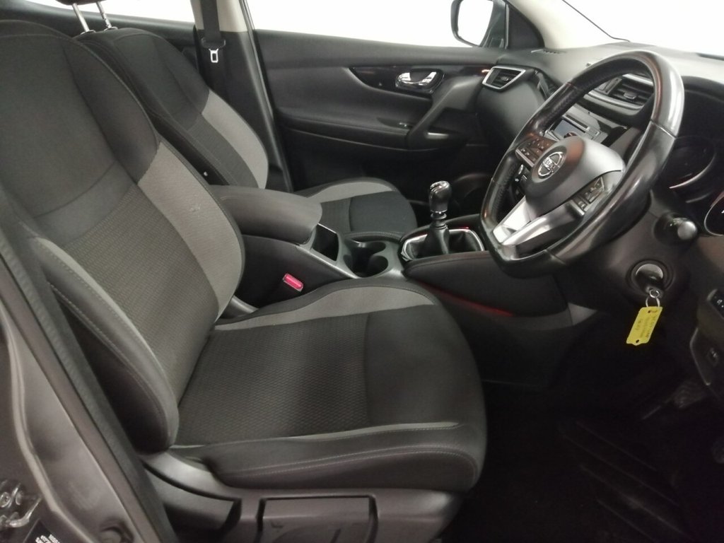 Used Nissan Qashqai 2017 for sale - 77368961: Photo 10