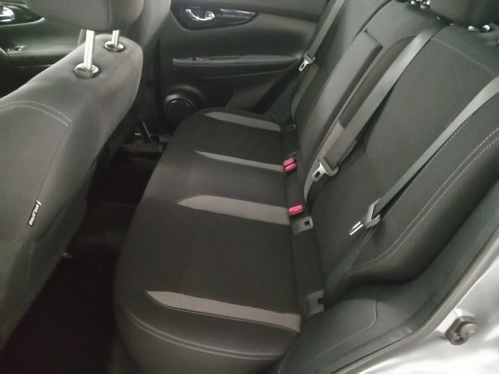 Used Nissan Qashqai 2017 for sale - 77368961: Photo 12