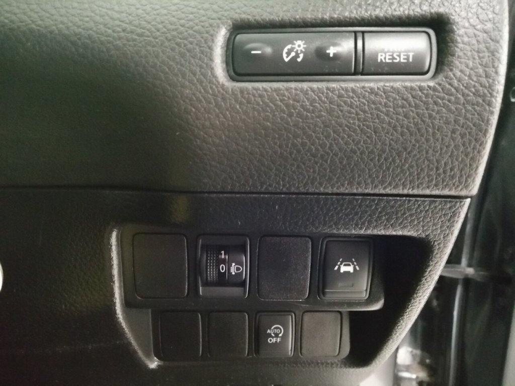 Used Nissan Qashqai 2017 for sale - 77368961: Photo 16