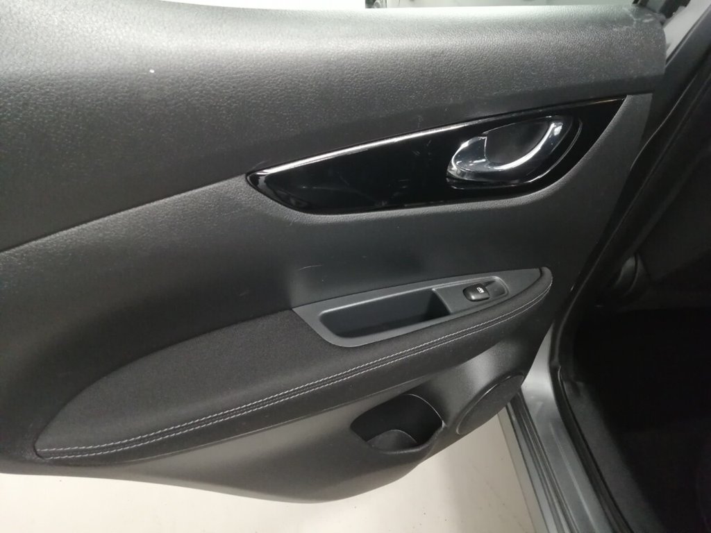 Used Nissan Qashqai 2017 for sale - 77368961: Photo 43