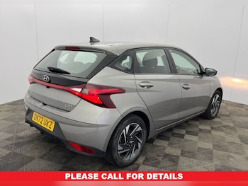Used Hyundai i20 2022 for sale - 76417380: Photo