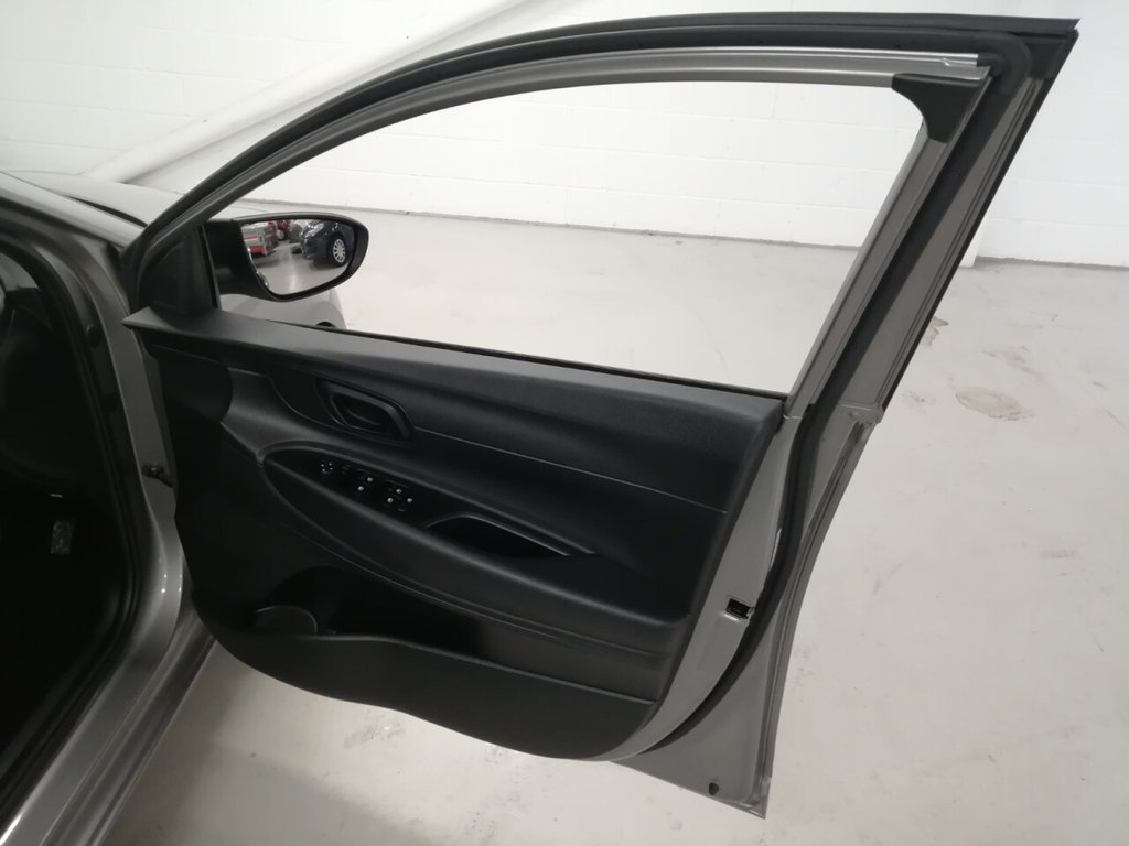 Used Hyundai i20 2022 for sale - 76417380: Photo 38