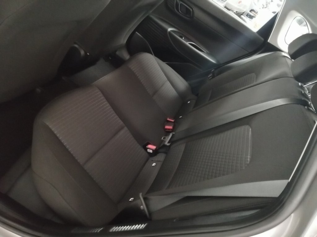 Used Hyundai i20 2022 for sale - 76417380: Photo 43