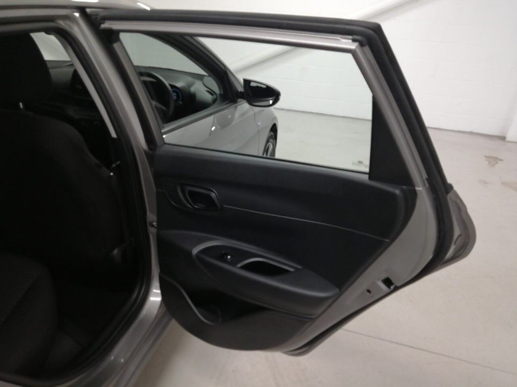 Used Hyundai i20 2022 for sale - 76417380: Photo 45