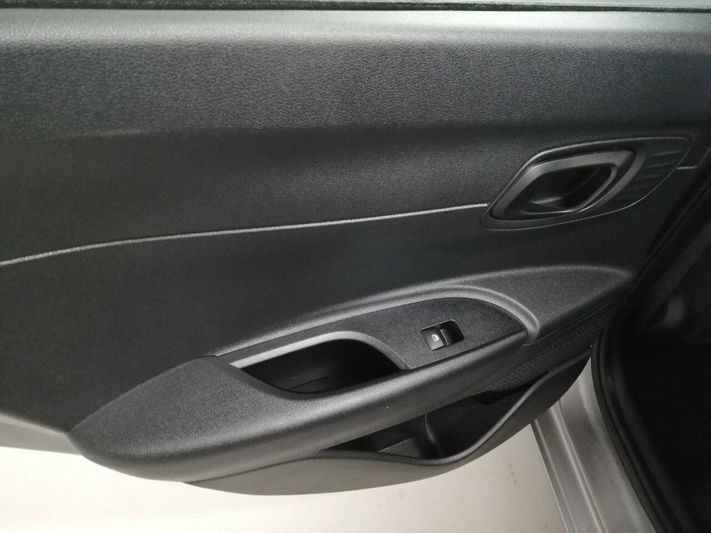 Used Hyundai i20 2022 for sale - 76417380: Photo 47