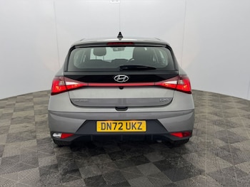Used Hyundai i20 2022 for sale - 76417380: Photo