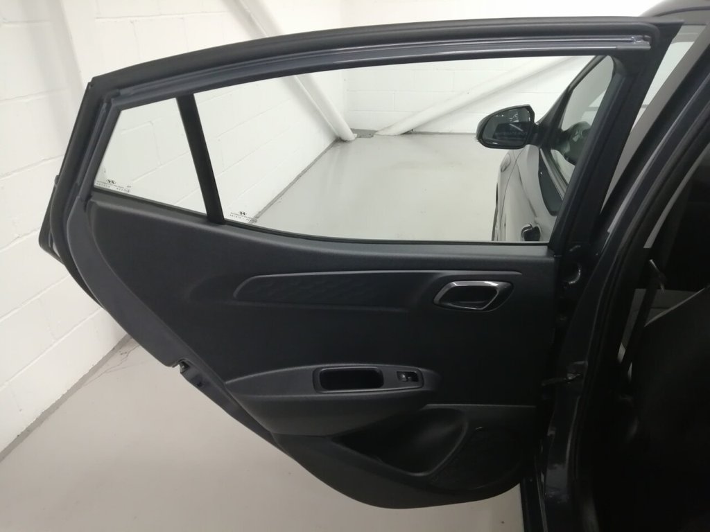 Used Hyundai i10 2022 for sale - 76210312: Photo 48