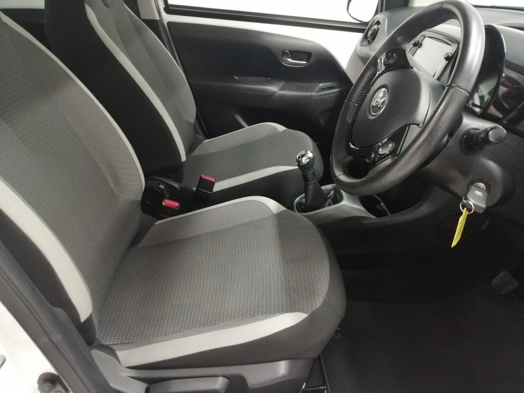 Used Toyota AYGO 2021 for sale - 76210589: Photo 11