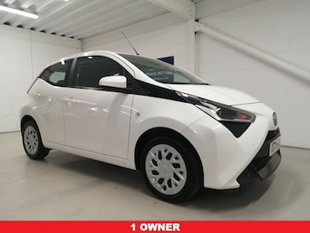 2021 (71) - 1.0 VVT-i x-play Hatchback 5dr Petrol Manual Euro 6 (s/s) (71 ps)