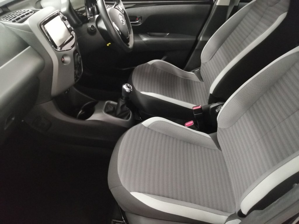 Used Toyota AYGO 2018 for sale - 76711083: Photo 38