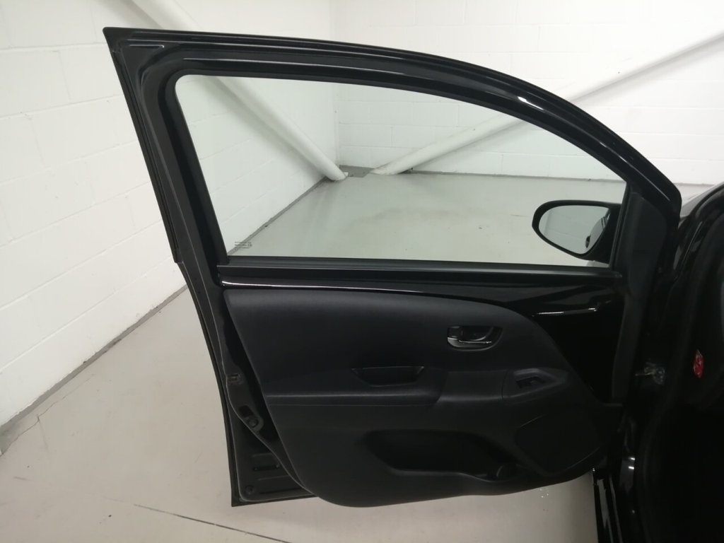 Used Toyota AYGO 2018 for sale - 76711083: Photo 41