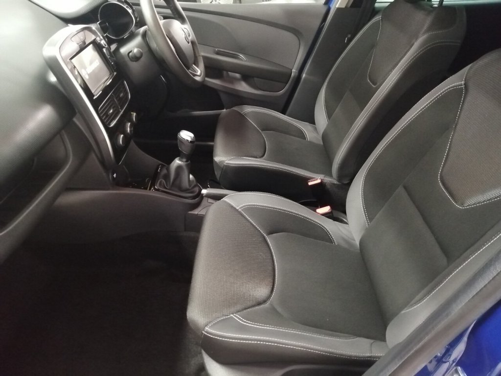 Used Renault Clio 2018 for sale - 77072441: Photo 11