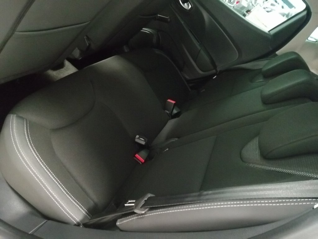 Used Renault Clio 2018 for sale - 77072441: Photo 40