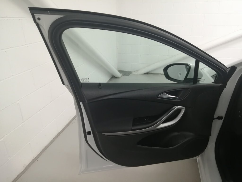 Used Vauxhall Astra 2018 for sale - 76454177: Photo 39