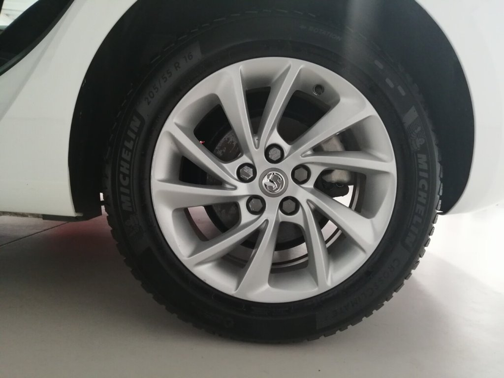 Used Vauxhall Astra 2018 for sale - 76454177: Photo 48