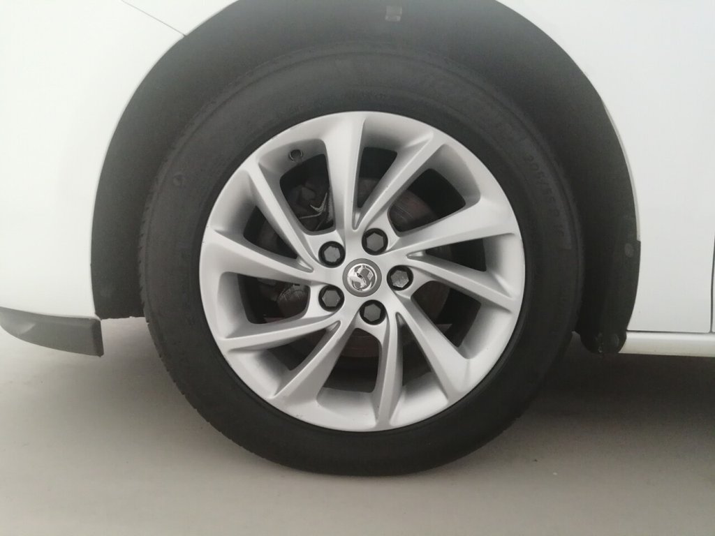 Used Vauxhall Astra 2018 for sale - 76454177: Photo 49