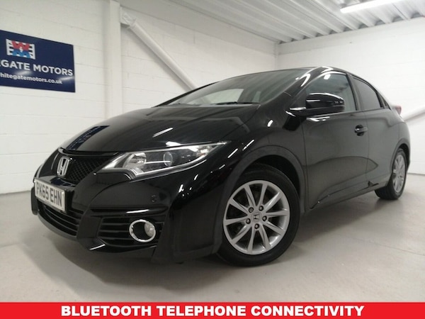 Used Honda Civic 2015 for sale - 76210190: Photo 2