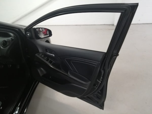 Used Honda Civic 2015 for sale - 76210190: Photo 38