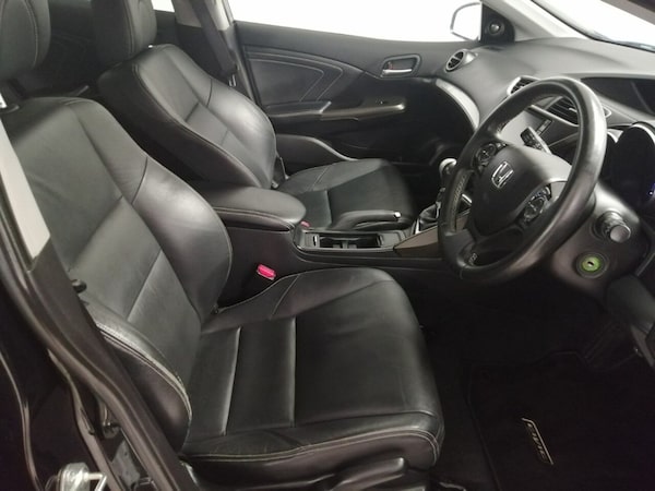 Used Honda Civic 2015 for sale - 76210190: Photo 8