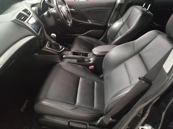 Used Honda Civic 2015 for sale - 76210190: Photo 9