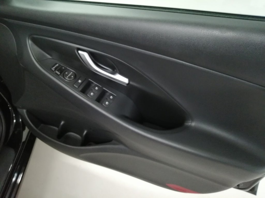 Used Hyundai i30 2020 for sale - 75642828: Photo 42