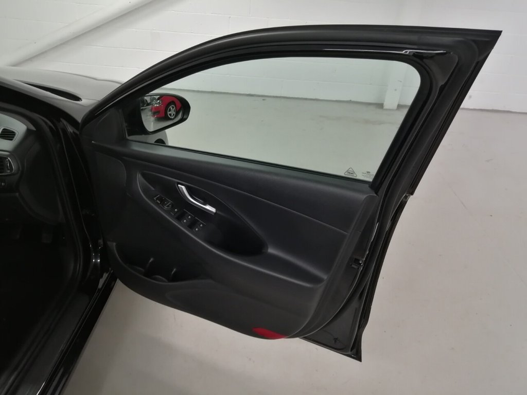 Used Hyundai i30 2020 for sale - 75642828: Photo 43