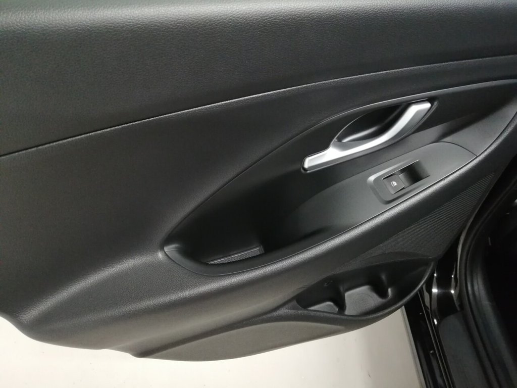 Used Hyundai i30 2020 for sale - 75642828: Photo 45