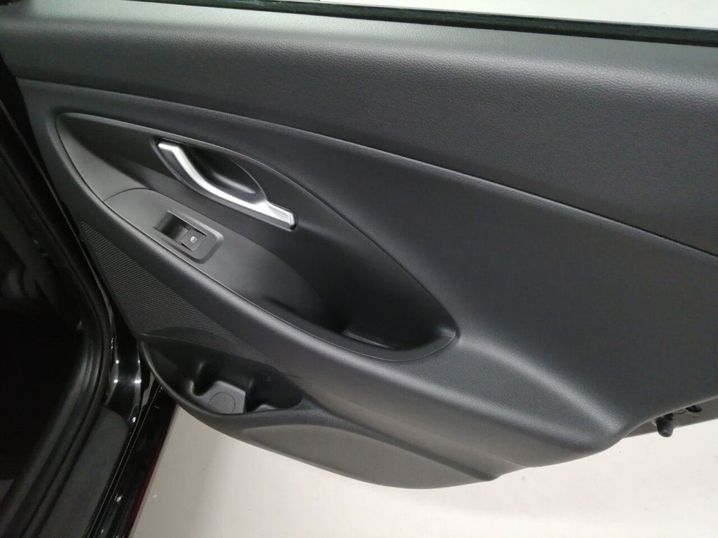 Used Hyundai i30 2020 for sale - 75642828: Photo 49
