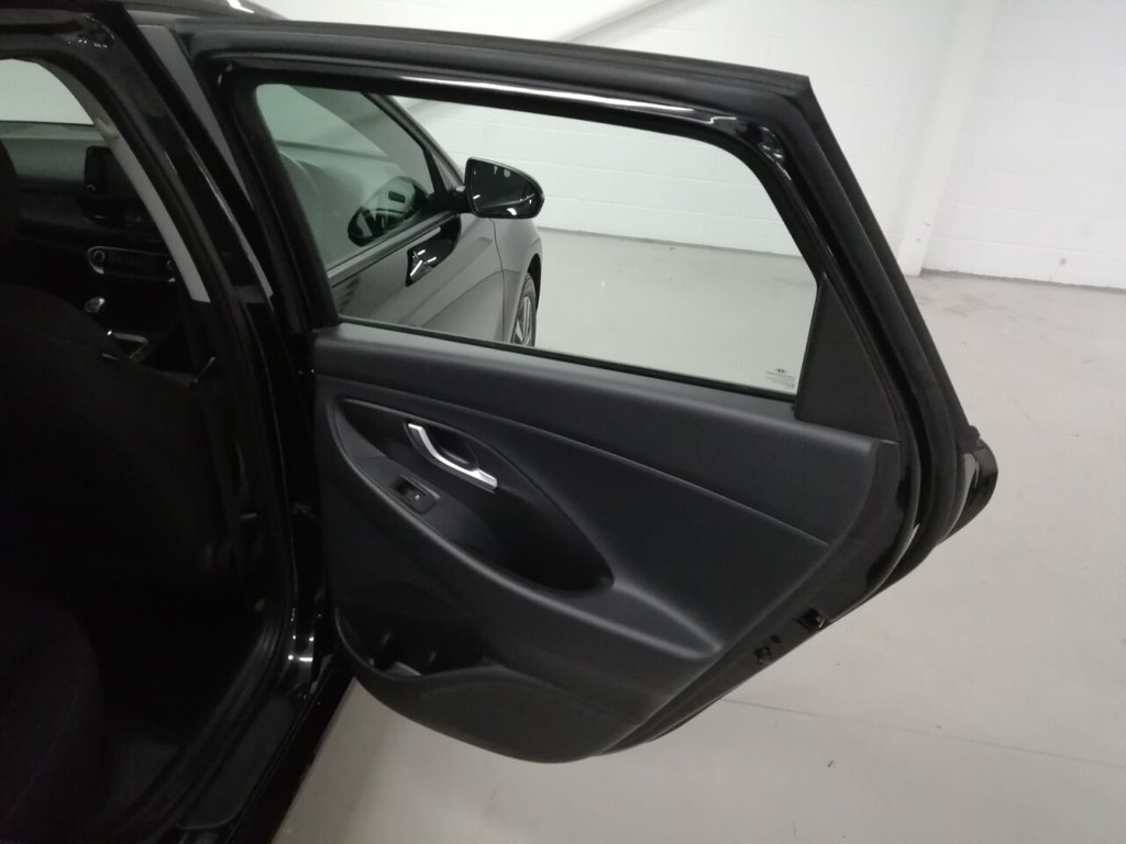 Used Hyundai i30 2020 for sale - 75642828: Photo 50