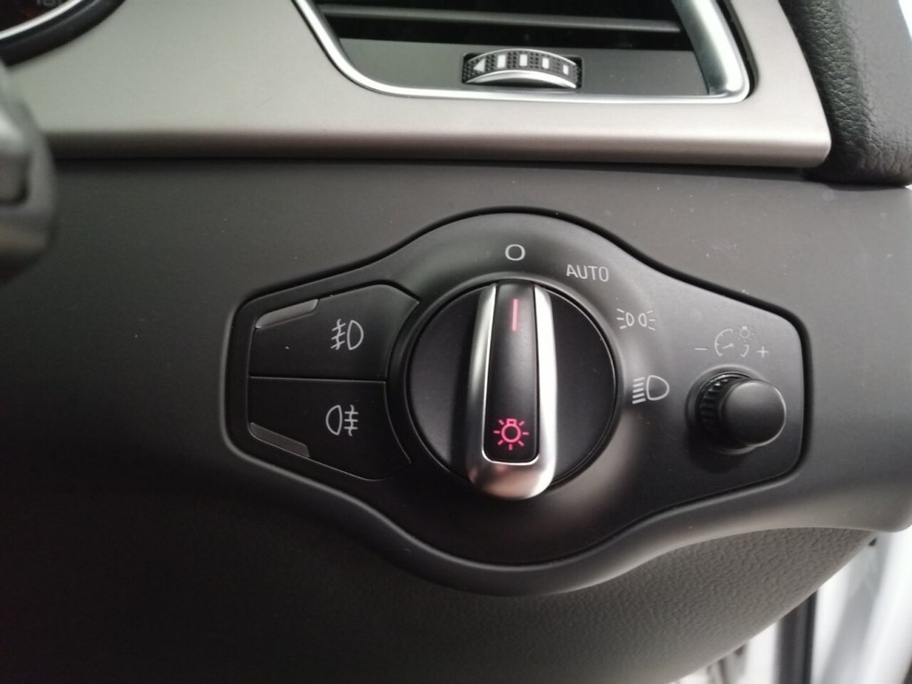 Used Audi A4 2014 for sale - 75666405: Photo 18