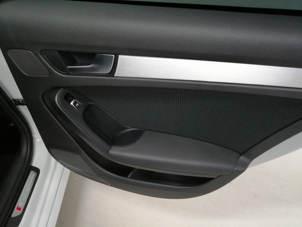 Used Audi A4 2014 for sale - 75666405: Photo 44