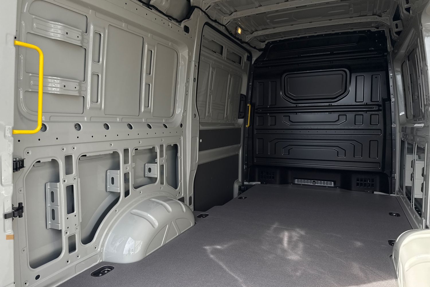 Used Volkswagen Crafter 2025 for sale - 76480936: Photo 37