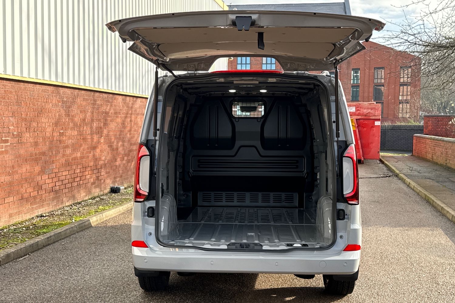 Used Volkswagen Transporter 2026 for sale - 77361896: Photo 40