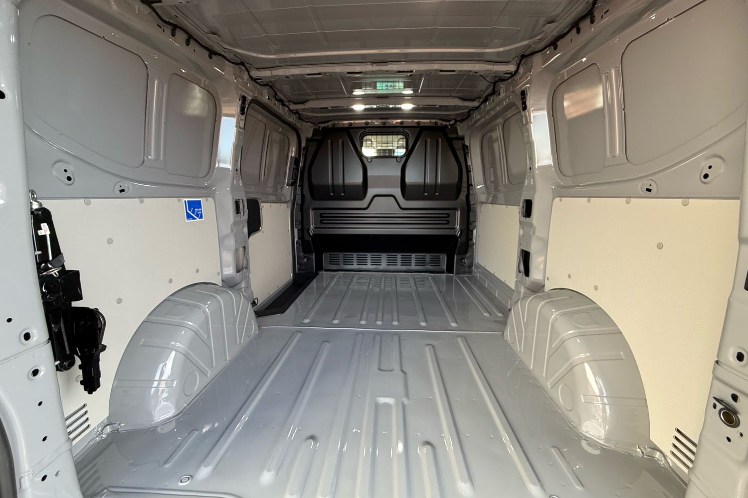 Used Volkswagen Transporter 2026 for sale - 77361896: Photo 42