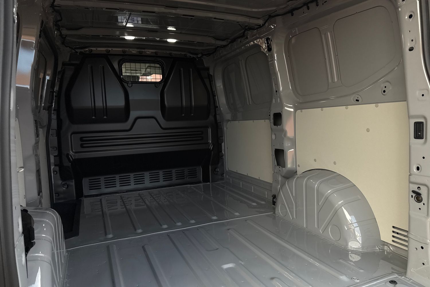 Used Volkswagen Transporter 2026 for sale - 77361896: Photo 43