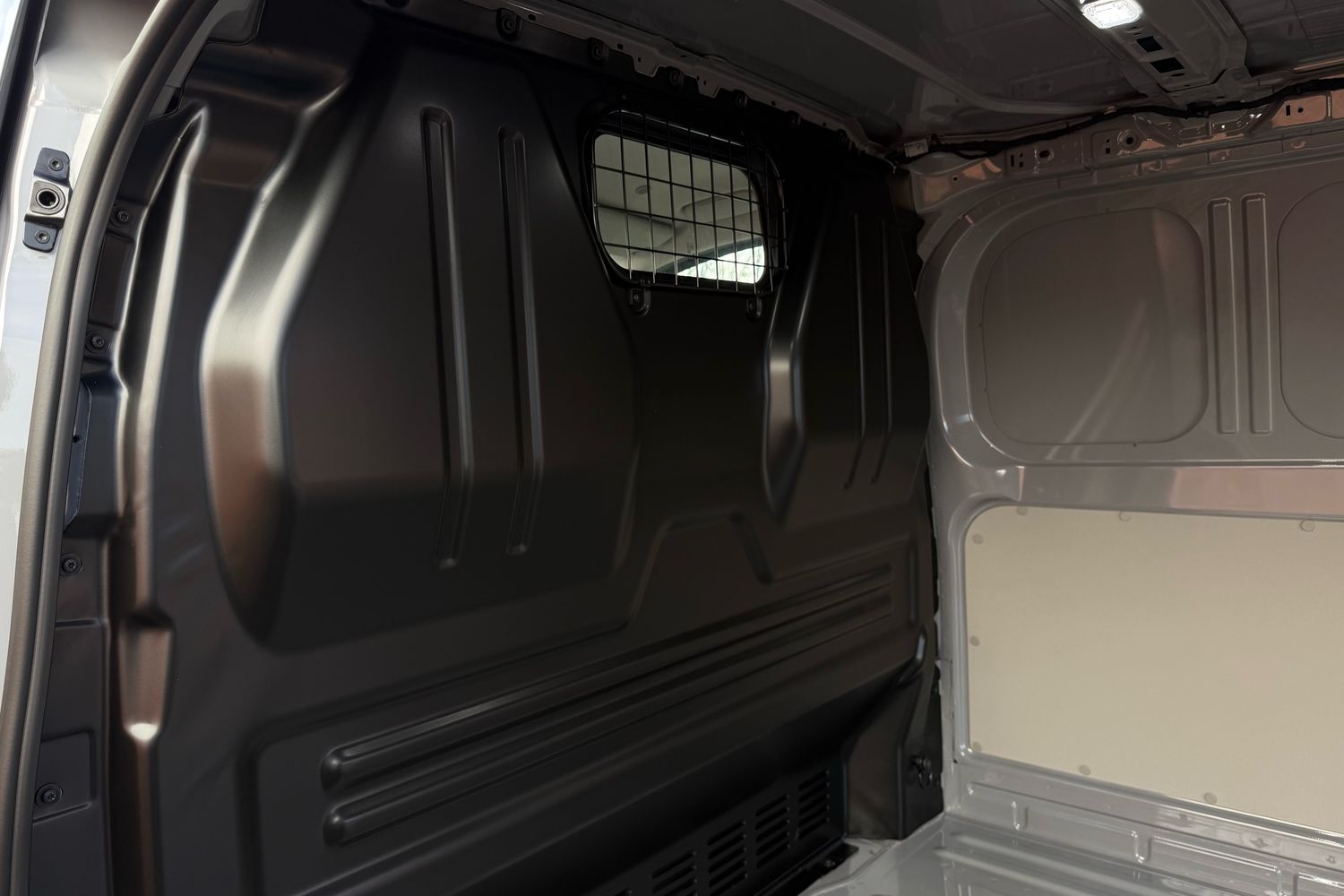 Used Volkswagen Transporter 2026 for sale - 77361896: Photo 48