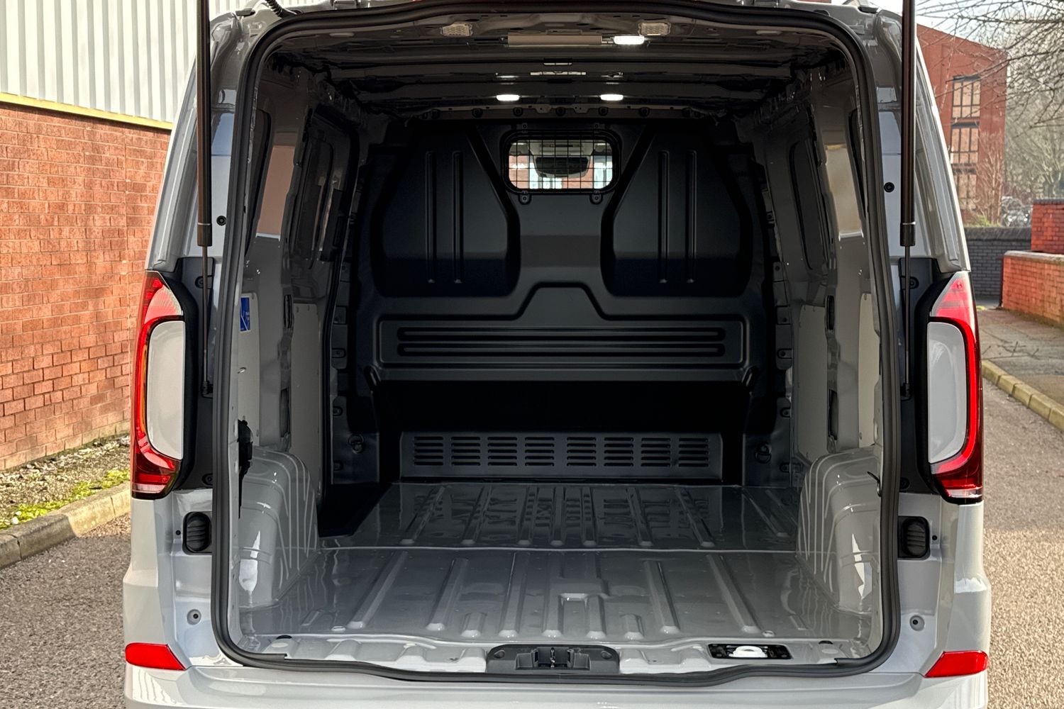 Used Volkswagen Transporter 2026 for sale - 77361896: Photo 6