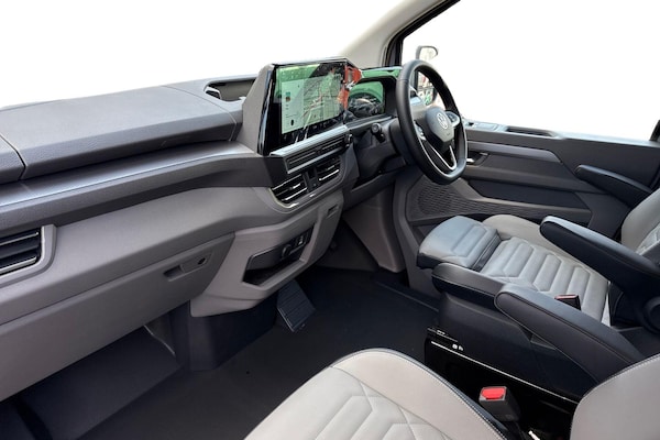 Used Volkswagen Transporter 2025 for sale - 76320441: Photo 14