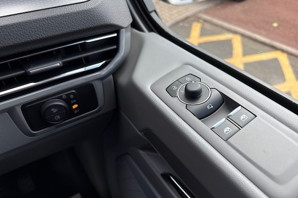 Used Volkswagen Transporter 2025 for sale - 76320441: Photo 20