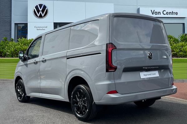 Used Volkswagen Transporter 2025 for sale - 76320441: Photo 2