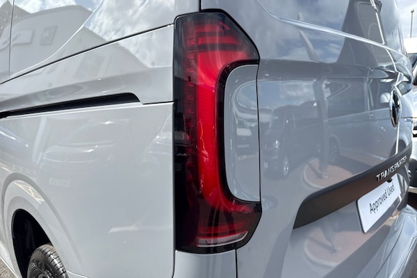 Used Volkswagen Transporter 2025 for sale - 76320441: Photo 36