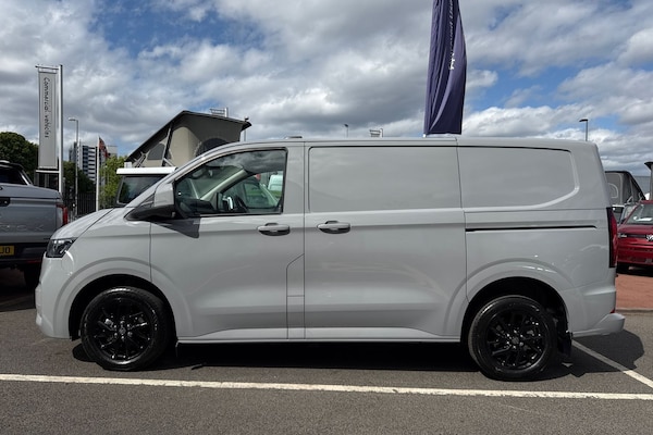 Used Volkswagen Transporter 2025 for sale - 76320441: Photo 37