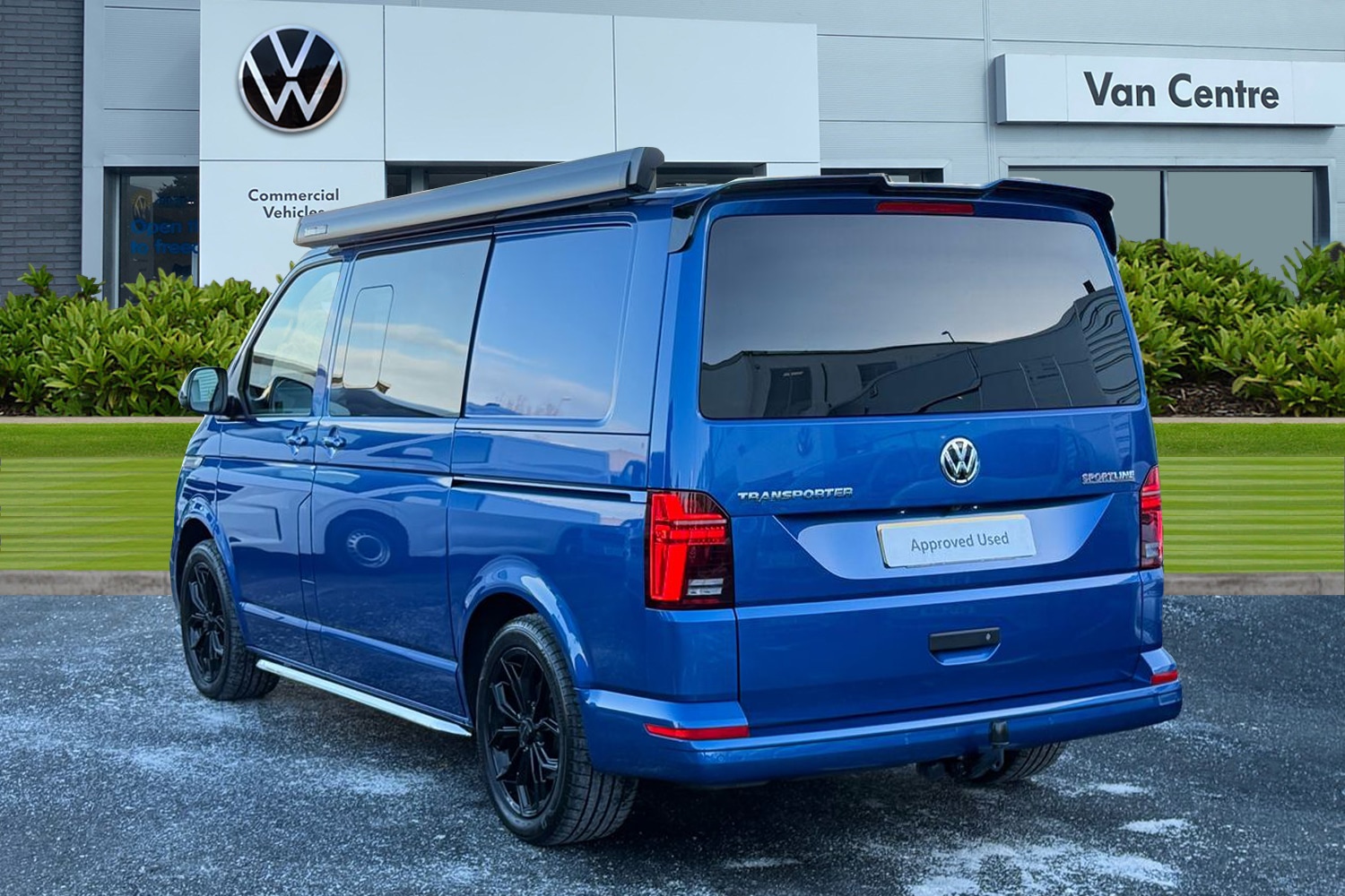 Used Volkswagen Transporter 2023 for sale - 76909361: Photo 2