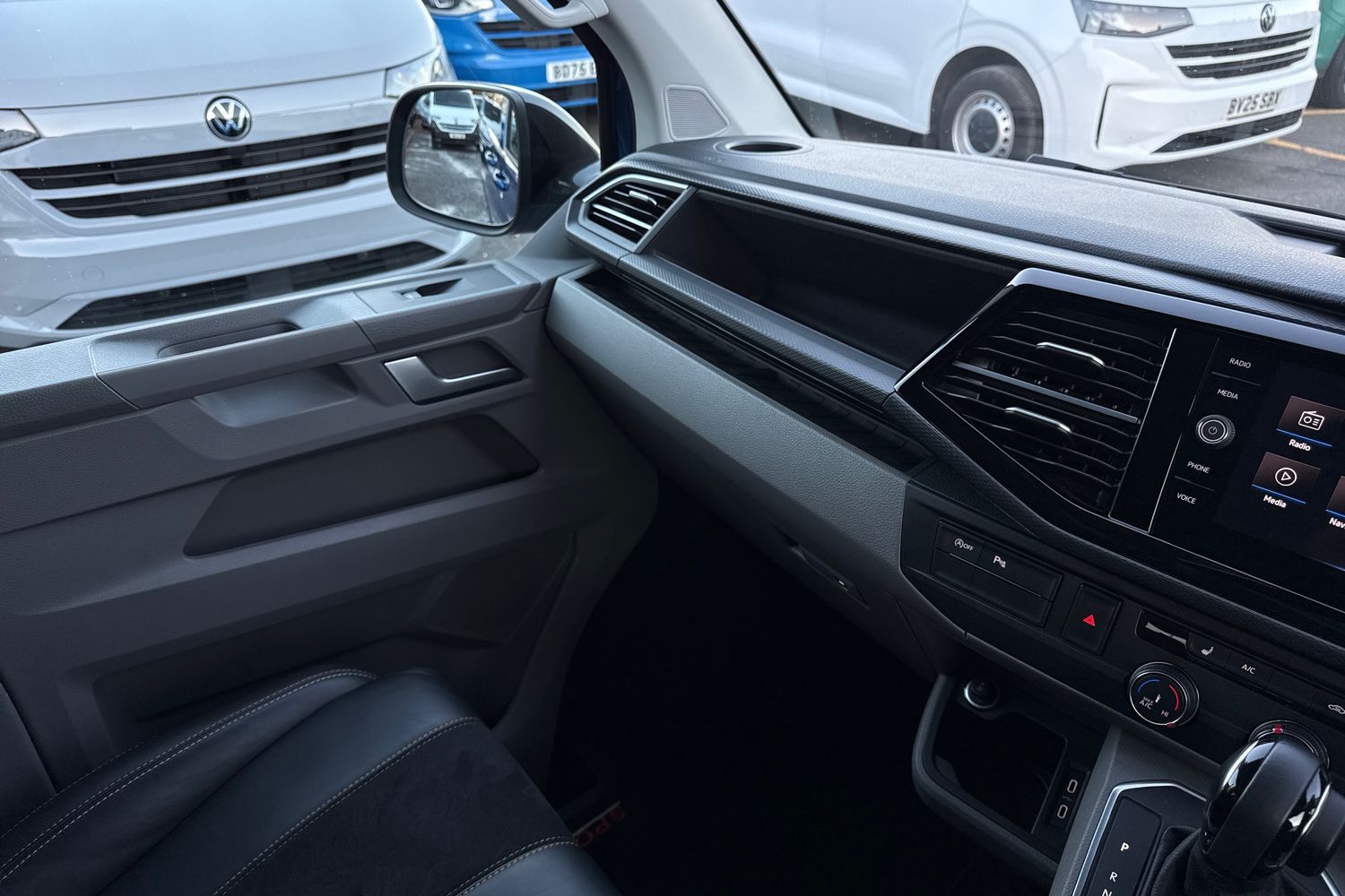 Used Volkswagen Transporter 2023 for sale - 76909361: Photo 20