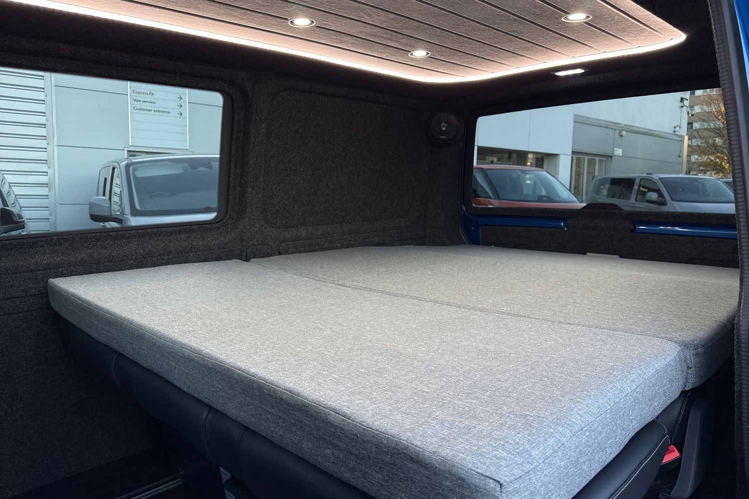 Used Volkswagen Transporter 2023 for sale - 76909361: Photo 52