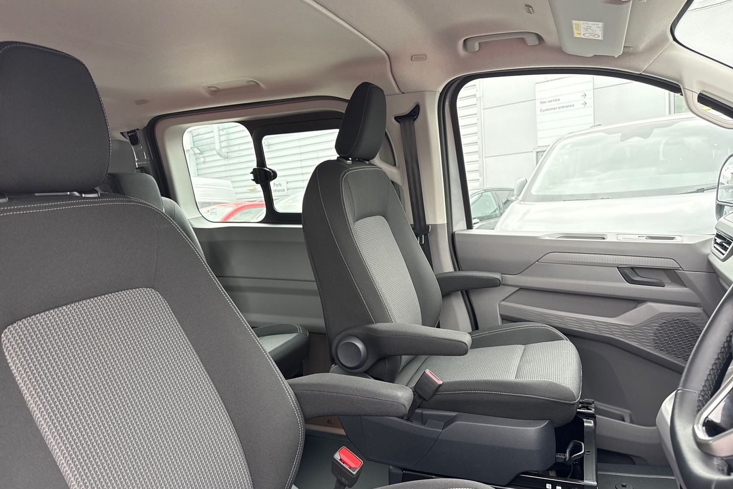 Used Volkswagen Transporter 2025 for sale - 78168547: Photo 24