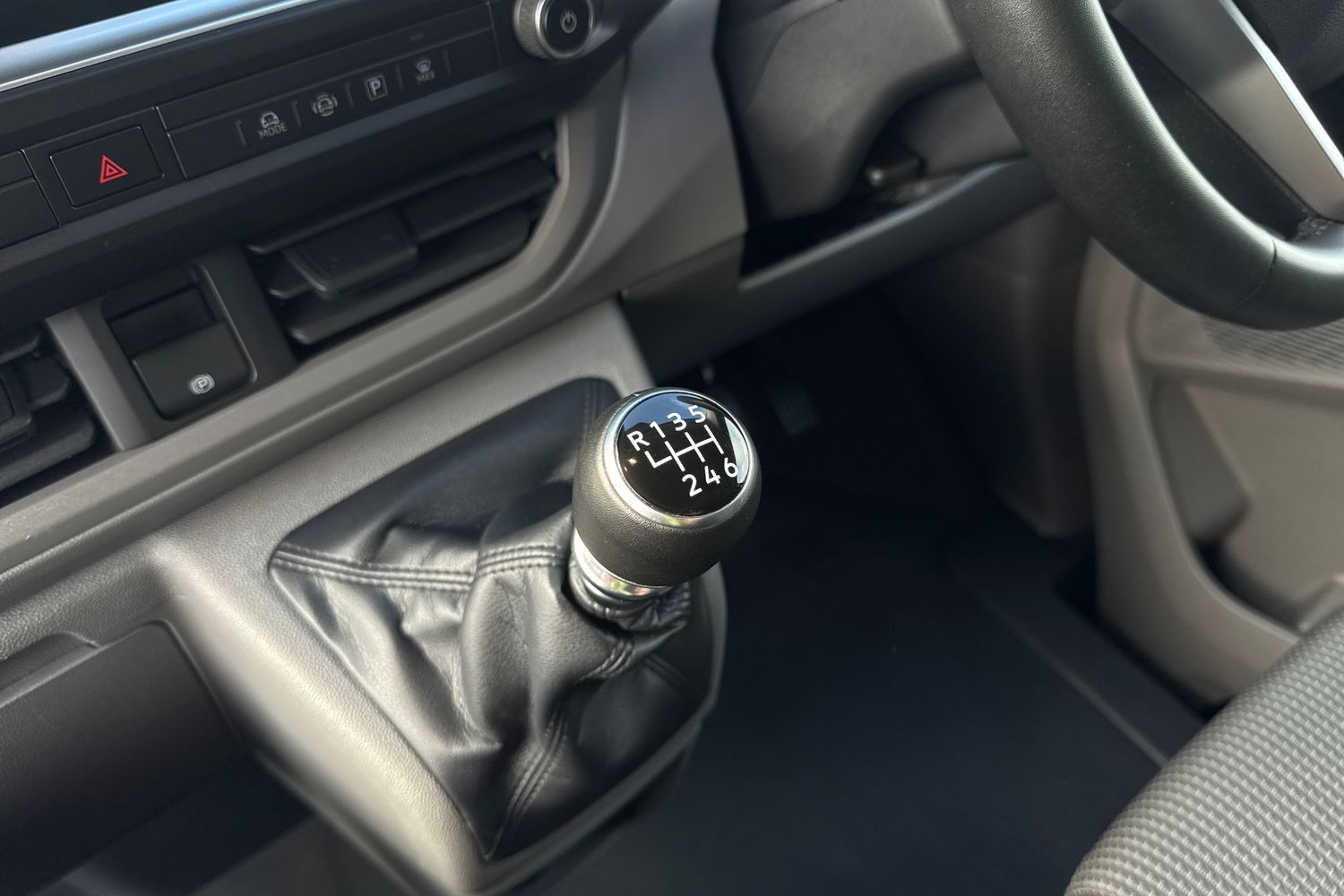 Used Volkswagen Transporter 2025 for sale - 76274592: Photo 39