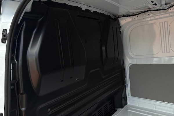Used Volkswagen Transporter 2025 for sale - 76274592: Photo 46