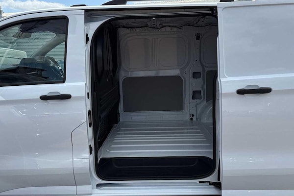 Used Volkswagen Transporter 2025 for sale - 76274592: Photo 48