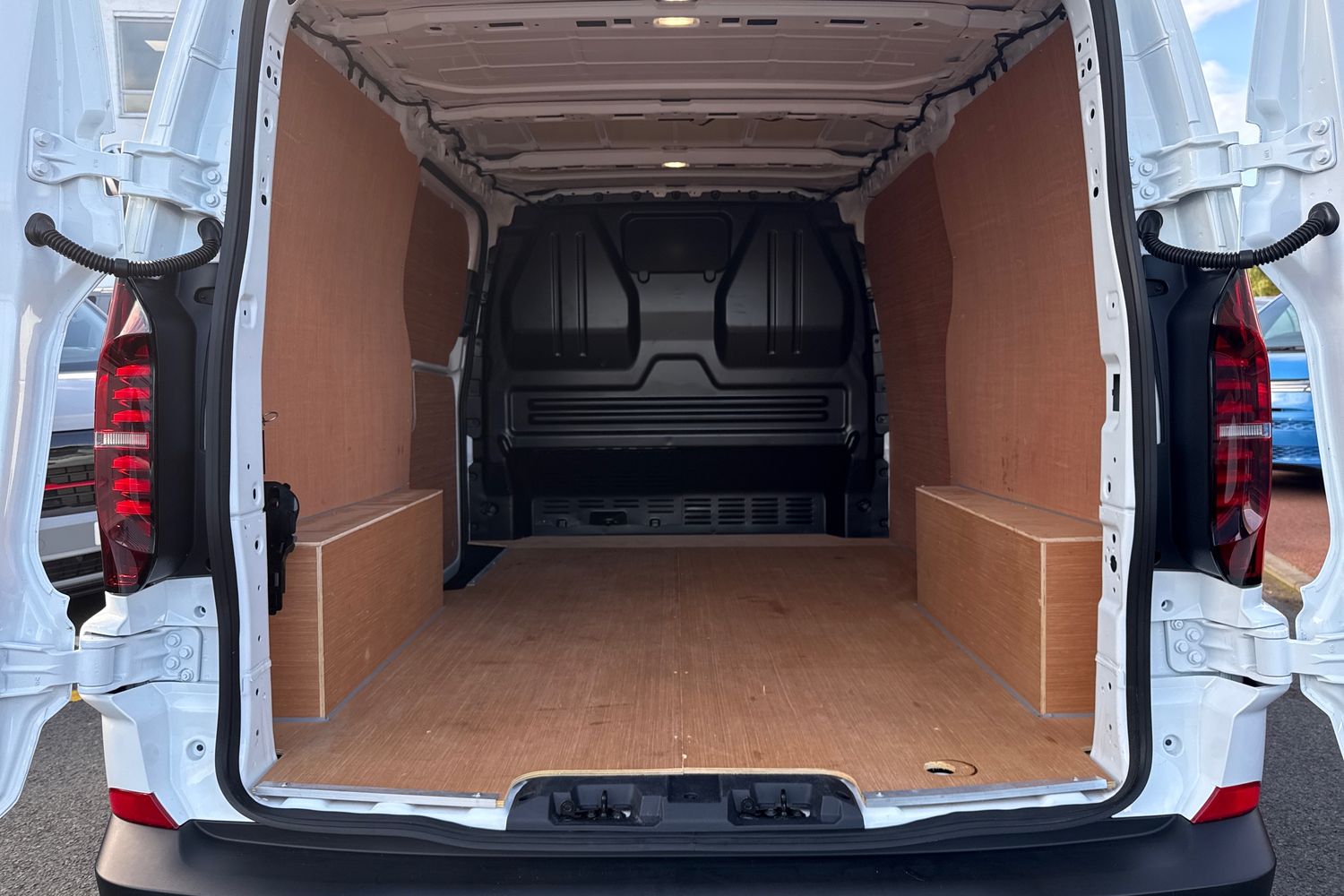 Used Volkswagen Transporter 2025 for sale - 76274592: Photo 6